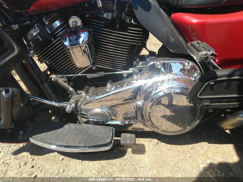 2018 HARLEY-DAVIDSON FLHTCUTG TRI GLIDE ULTRA 1HD1MAD36JB857253