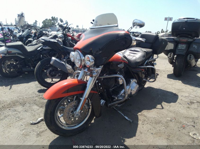 2007 HARLEY-DAVIDSON FLHTCUSE 1HD1PR8137Y950560
