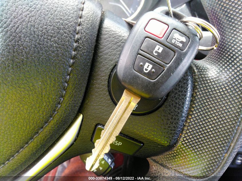 2015 TOYOTA COROLLA LE 5YFBURHE9FP284454