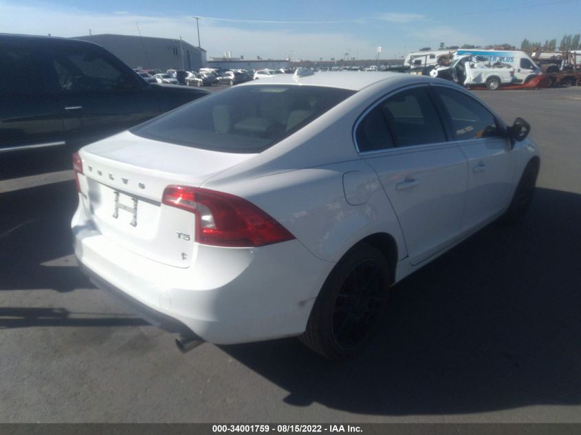 2013 VOLVO S60 T5 YV1612FS1D1214212