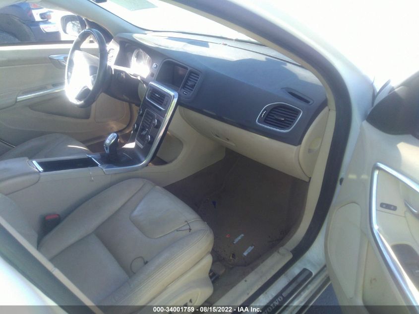 2013 VOLVO S60 T5 YV1612FS1D1214212