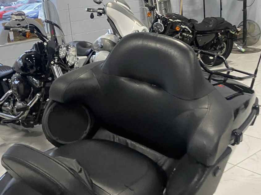 2017 HARLEY-DAVIDSON FLHTK ULTRA LIMITED 1HD1KED18HB644326