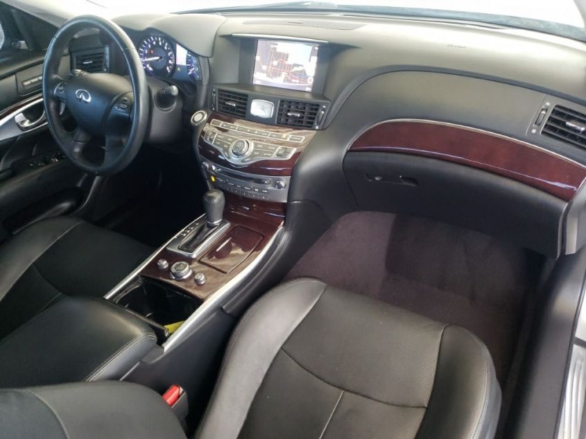 2018 INFINITI Q70 3.7 LUXE JN1BY1AP9JM180501