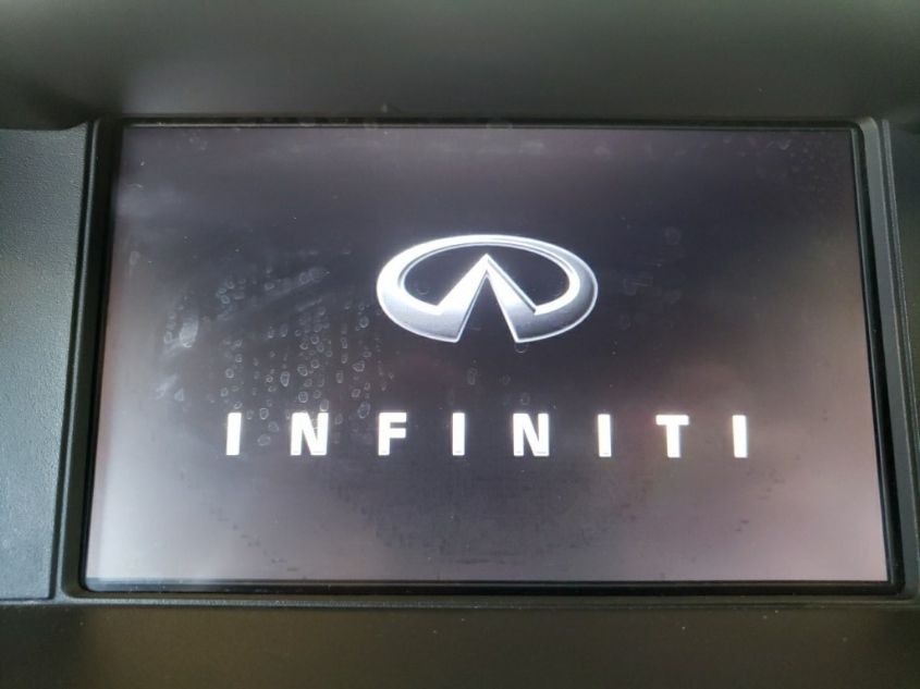 2018 INFINITI Q70 3.7 LUXE JN1BY1AP9JM180501