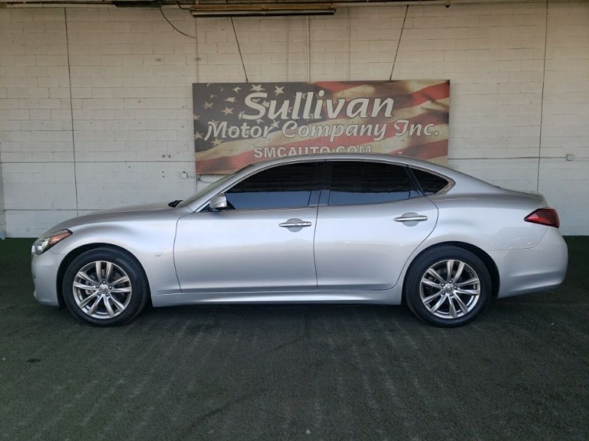 2018 INFINITI Q70 3.7 LUXE JN1BY1AP9JM180501