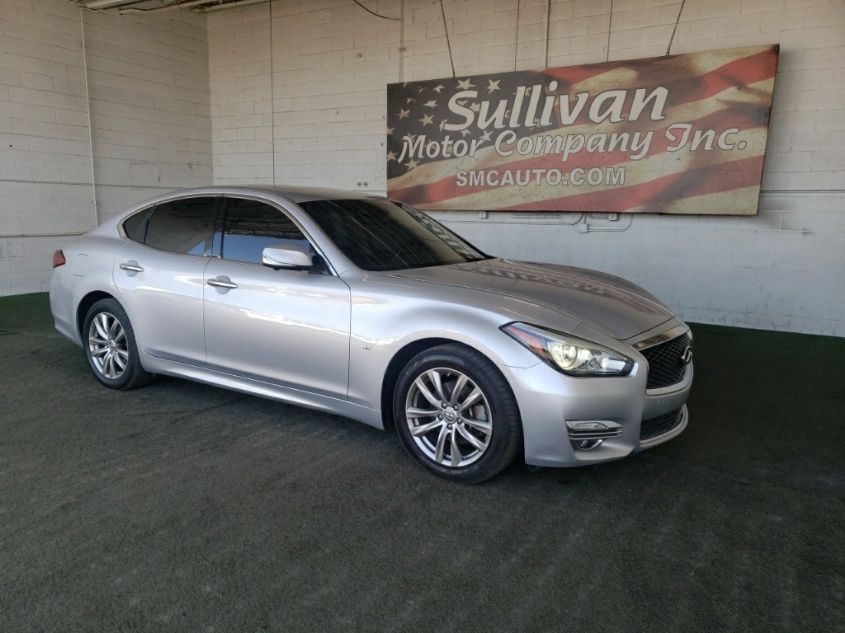 2018 INFINITI Q70 3.7 LUXE JN1BY1AP9JM180501