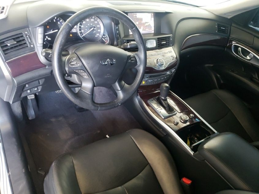 2018 INFINITI Q70 3.7 LUXE JN1BY1AP9JM180501