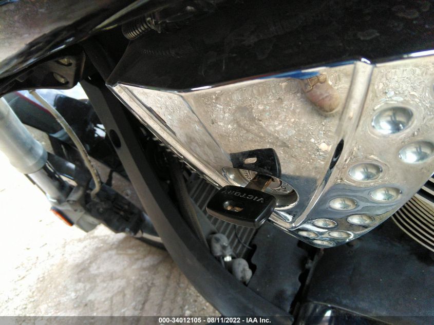 2011 VICTORY MOTORCYCLES CROSS COUNTRY STANDARD 5VPDB36N2B3001895
