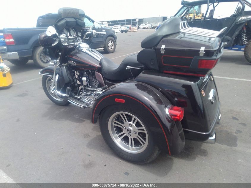 2011 HARLEY-DAVIDSON FLHTCUTG 1HD1MAM14BB851676