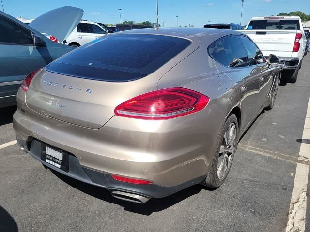 2016 PORSCHE PANAMERA WP0AA2A77GL007349