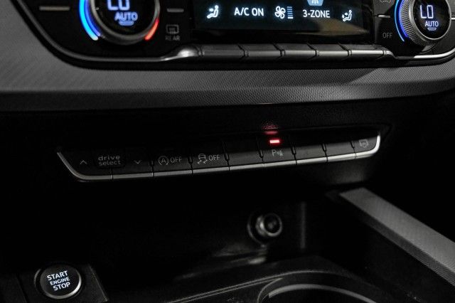 2017 AUDI A4 PREMIUM PLUS WAUENAF44HN006001