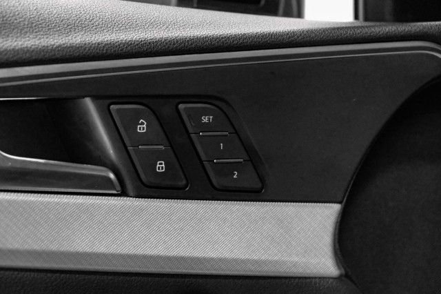 2017 AUDI A4 PREMIUM PLUS WAUENAF44HN006001