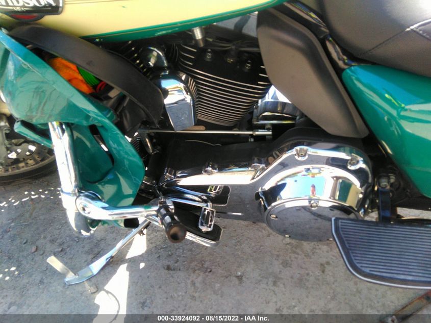 2009 HARLEY-DAVIDSON FLHTCU 1HD1FC4189Y613004