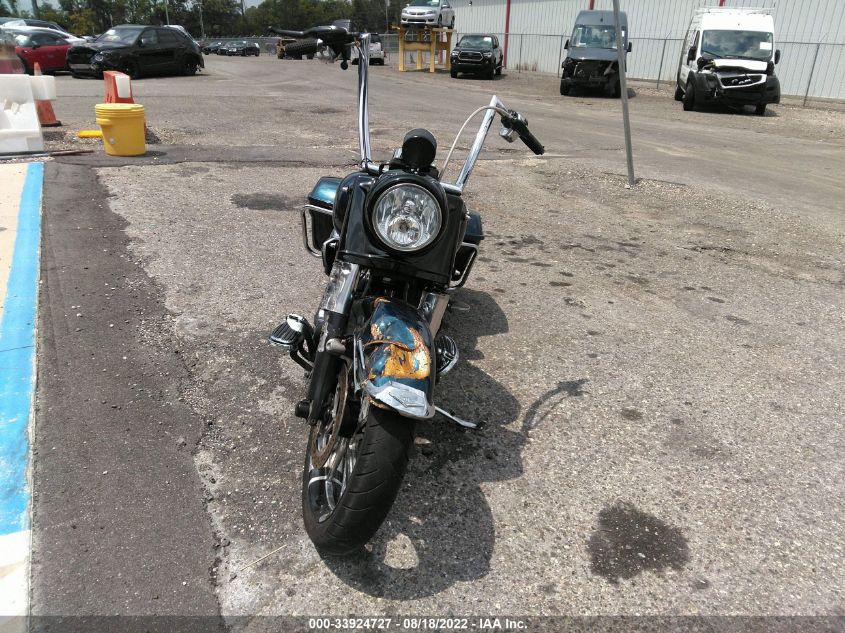 2014 HARLEY-DAVIDSON FLHP POLICE ROAD KING 1HD1FHM12EB632545