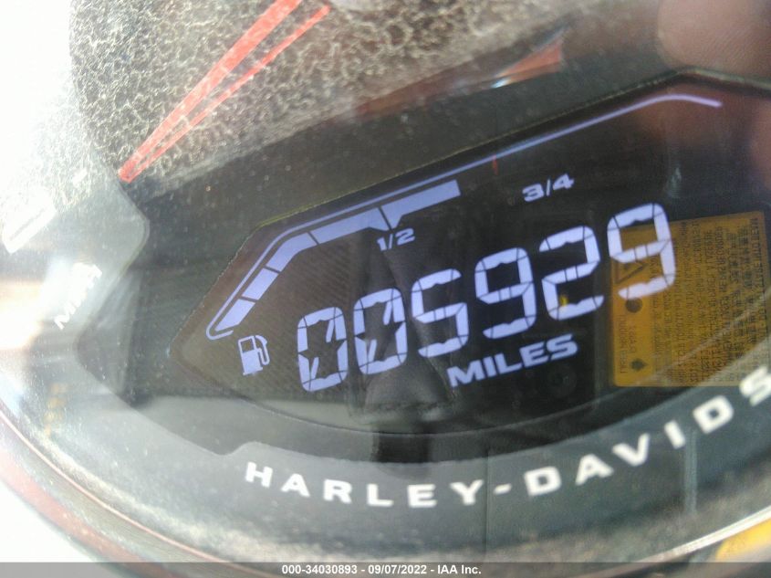 2020 HARLEY-DAVIDSON FLHCS 1HD1YBK15LB062015