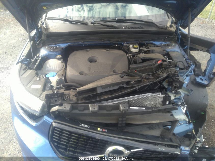 2021 VOLVO XC40 R-DESIGN YV4162UM2M2436691