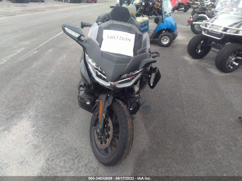 2022 HONDA GL1800 D JH2SC7958NK400141