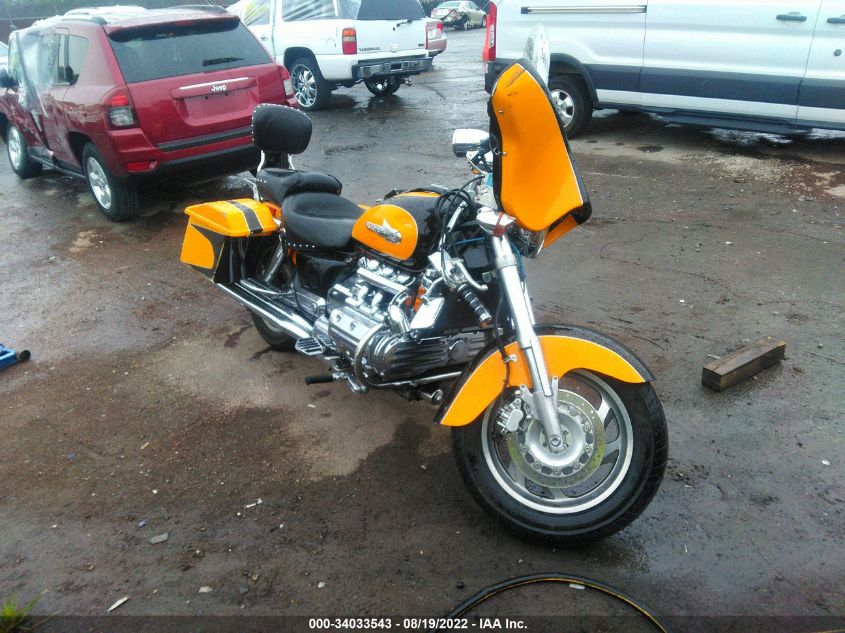 2000 HONDA GL1500 C/2 1HFSC3403YA301059