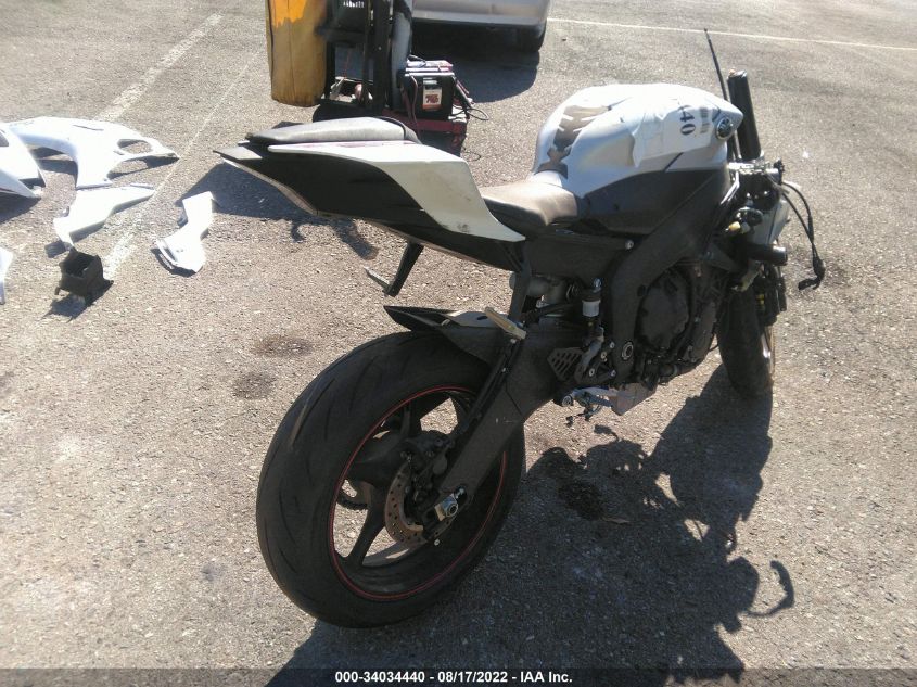 2018 YAMAHA YZFR6 C JYARJ28Y0JA001585
