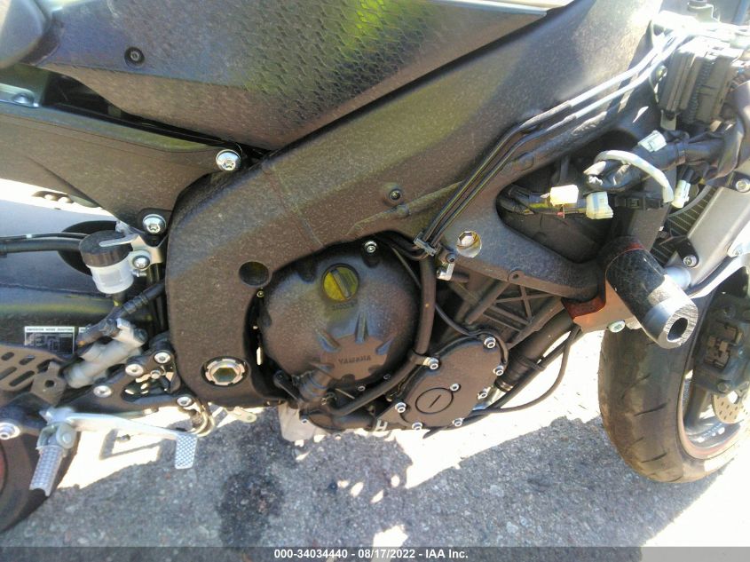 2018 YAMAHA YZFR6 C JYARJ28Y0JA001585