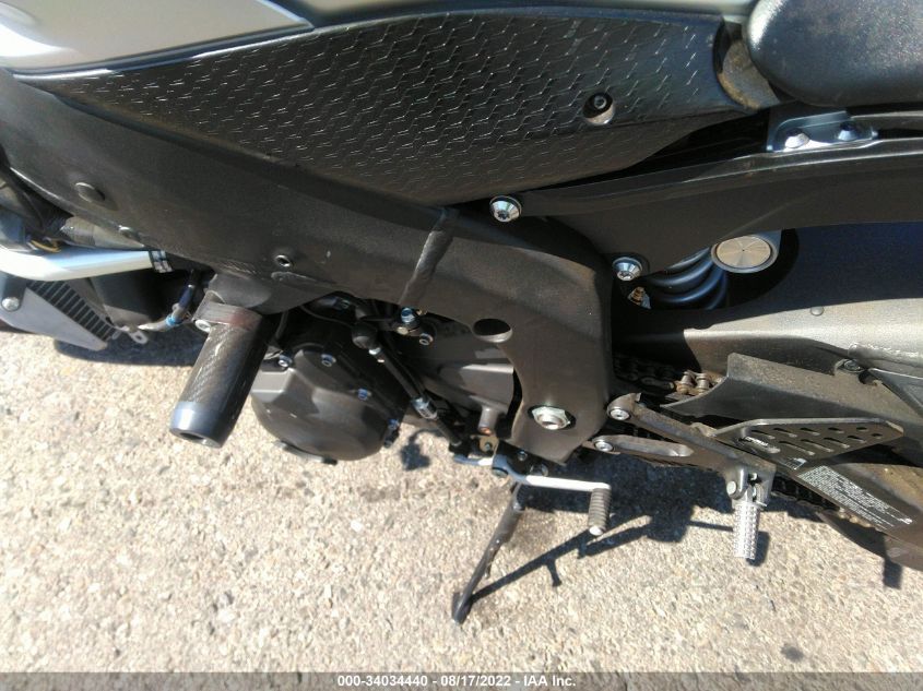 2018 YAMAHA YZFR6 C JYARJ28Y0JA001585