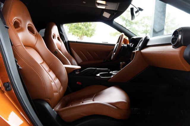 2017 NISSAN GT-R PREMIUM JN1AR5EF7HM820393