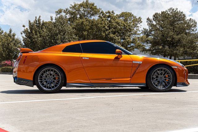 2017 NISSAN GT-R PREMIUM JN1AR5EF7HM820393