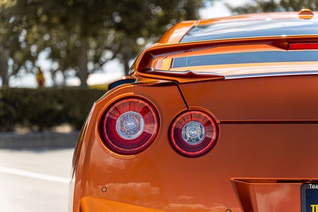 2017 NISSAN GT-R PREMIUM JN1AR5EF7HM820393