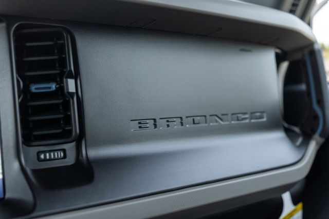 2022 FORD BRONCO BASE/BIG BEND 1FMEE5DP6NLB32595