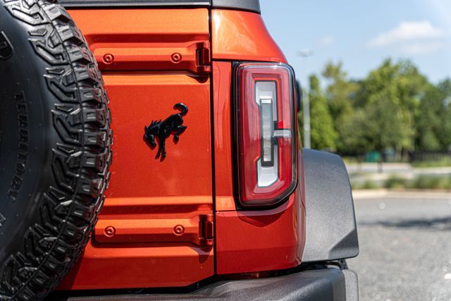 2022 FORD BRONCO BASE/BIG BEND 1FMEE5DP6NLB32595