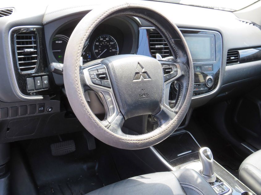 2018 MITSUBISHI OUTLANDER PHEV SEL/GT JA4J24A50JZ048251