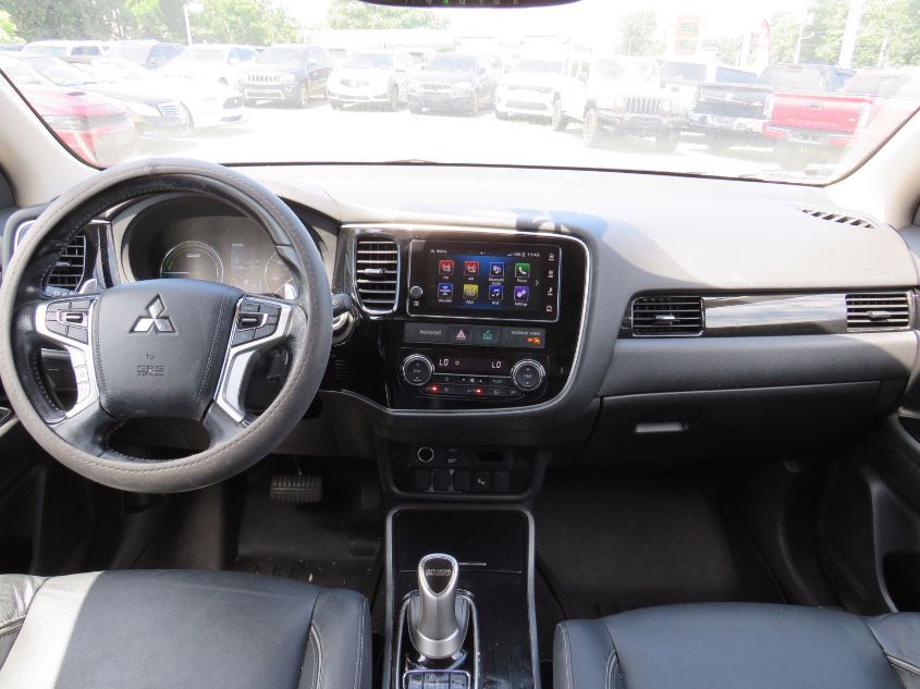 2018 MITSUBISHI OUTLANDER PHEV SEL/GT JA4J24A50JZ048251