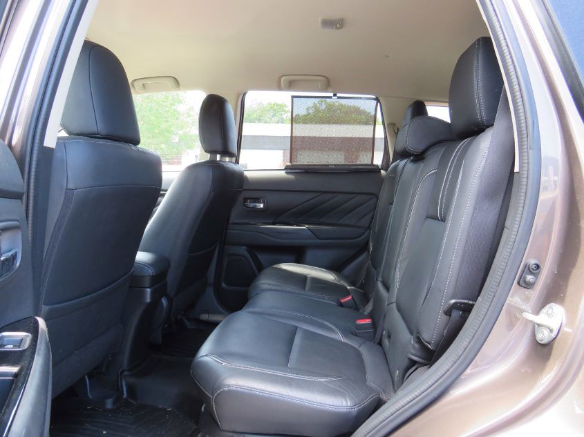 2018 MITSUBISHI OUTLANDER PHEV SEL/GT JA4J24A50JZ048251