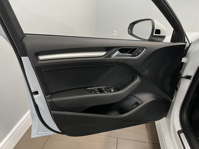 2018 AUDI A3 SEDAN PREMIUM PLUS WAUGUGFF1J1070350
