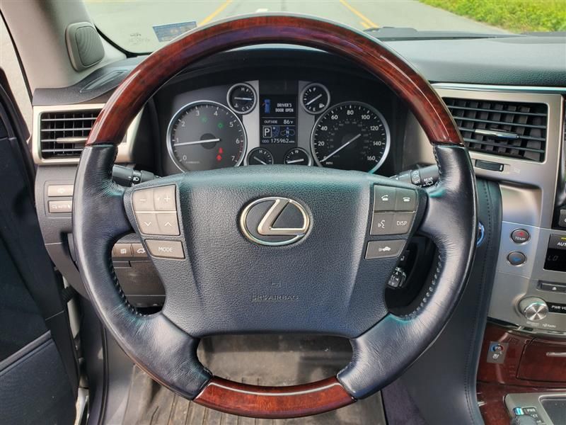2015 LEXUS LX 570 JTJHY7AX4F4184518