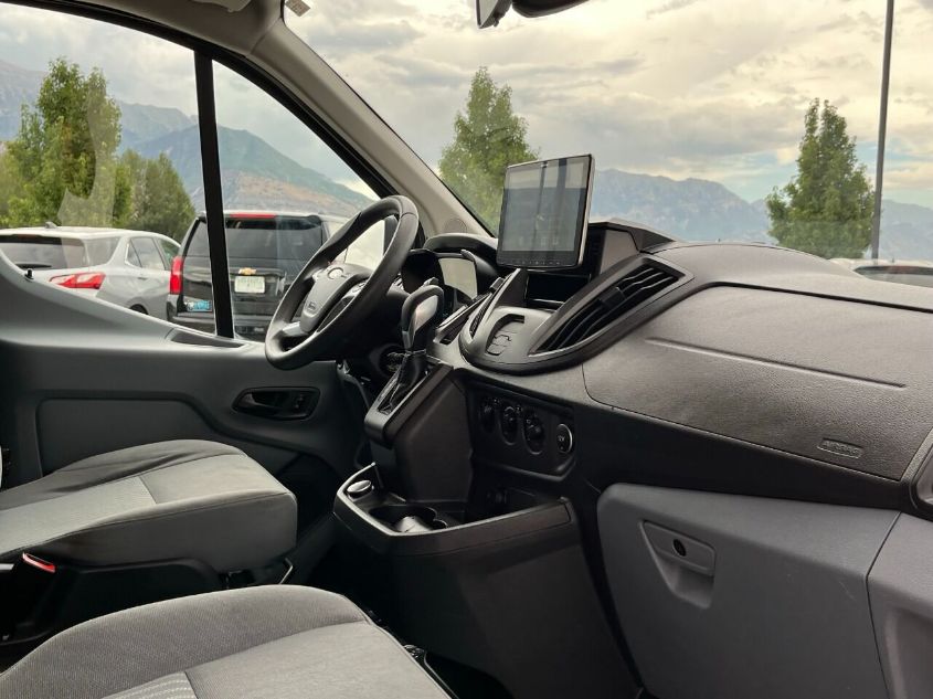 2018 FORD TRANSIT PASSENGER WAGON XL/XLT 1FBZX2YG5JKA79563