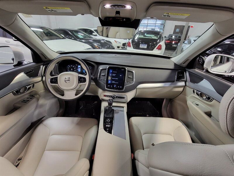 2018 VOLVO XC90 MOMENTUM YV4A22PK1J1352773