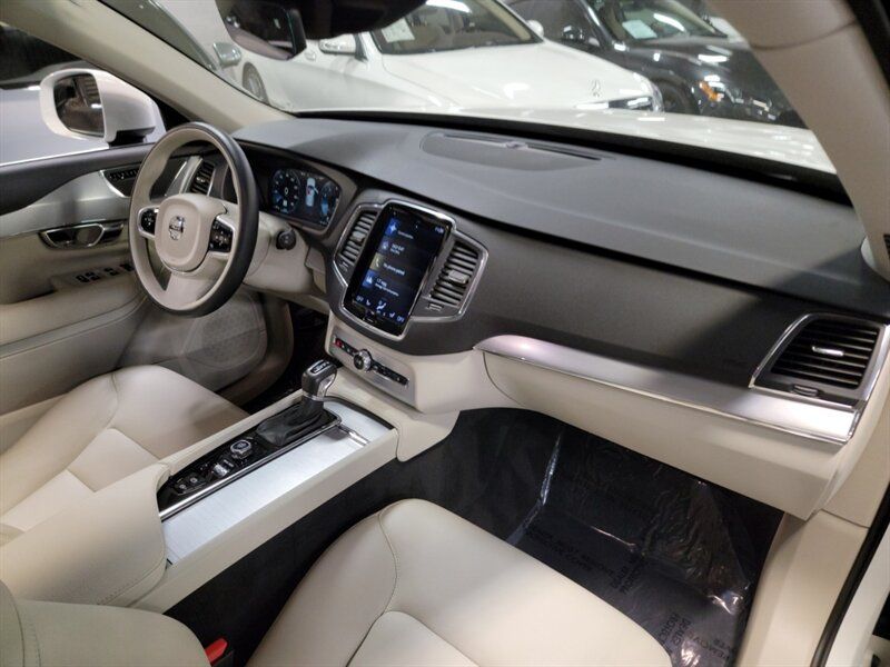 2018 VOLVO XC90 MOMENTUM YV4A22PK1J1352773