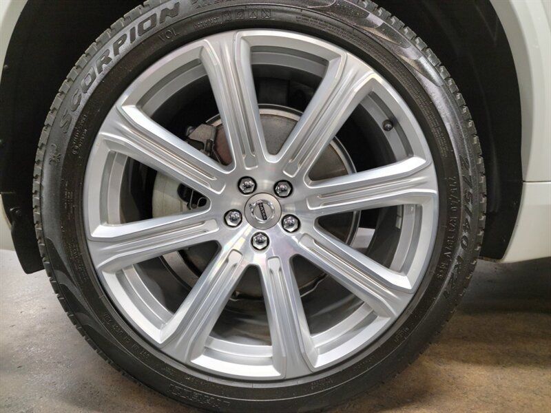 2018 VOLVO XC90 MOMENTUM YV4A22PK1J1352773
