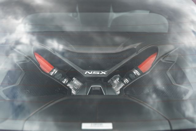 2017 ACURA NSX 19UNC1B08HY000925