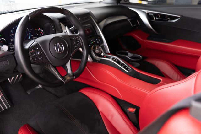 2017 ACURA NSX 19UNC1B08HY000925