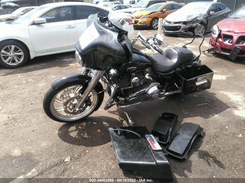 2009 HARLEY-DAVIDSON FLHTCU 1HD1FC4139Y677595