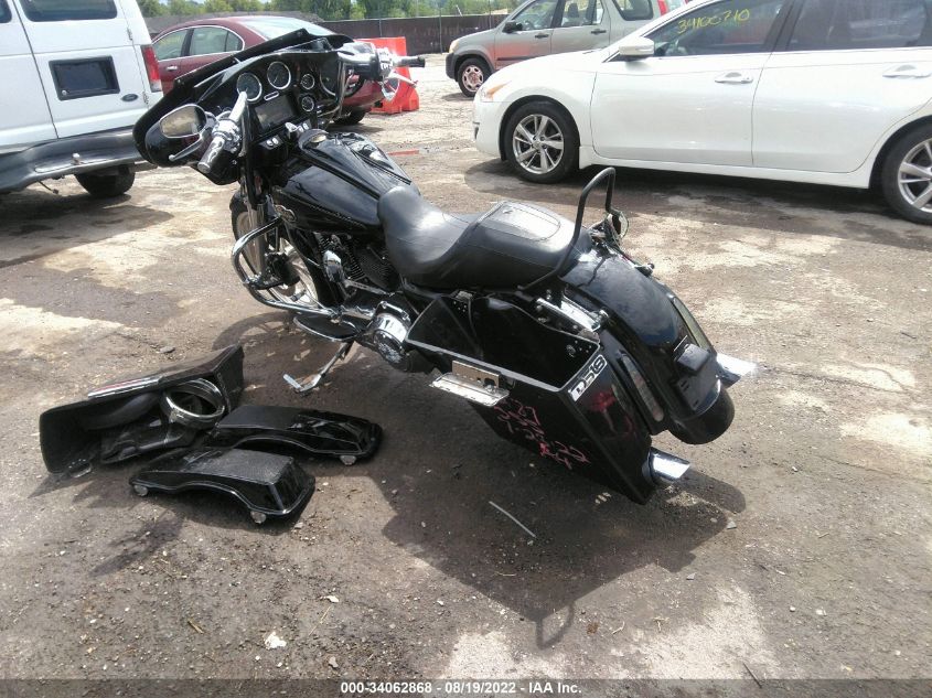 2009 HARLEY-DAVIDSON FLHTCU 1HD1FC4139Y677595
