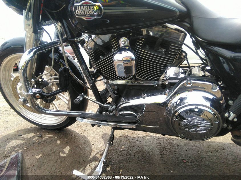2009 HARLEY-DAVIDSON FLHTCU 1HD1FC4139Y677595