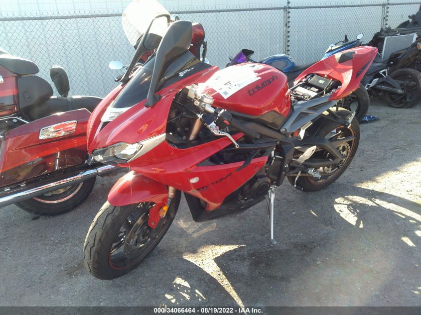 2013 TRIUMPH MOTORCYCLE DAYTONA 675 SMTA01YK9DJ583699
