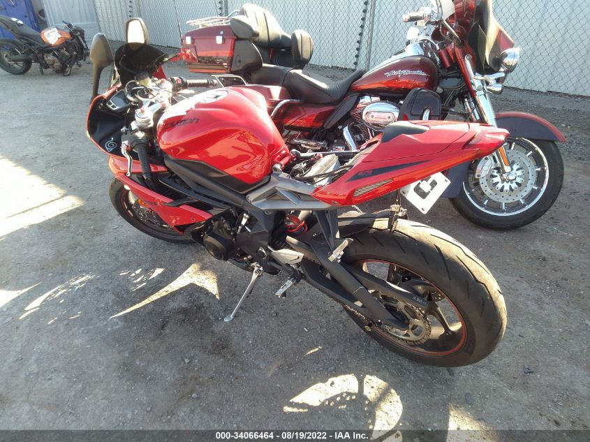 2013 TRIUMPH MOTORCYCLE DAYTONA 675 SMTA01YK9DJ583699