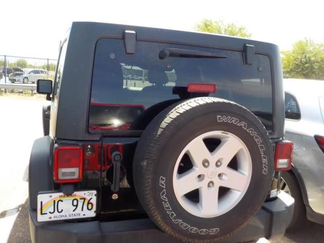 2018 JEEP WRANGLER JK UNLIMITED SPORT S 1C4HJWDG4JL855651
