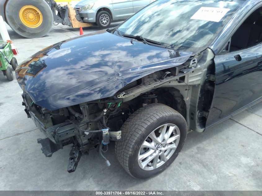 2017 MAZDA MAZDA3 5-DOOR SPORT 3MZBN1K72HM113819