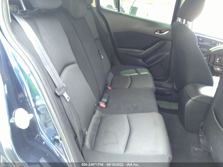 2017 MAZDA MAZDA3 5-DOOR SPORT 3MZBN1K72HM113819