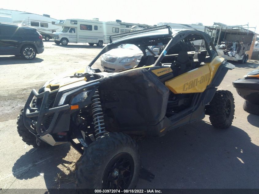 2017 CAN-AM MAVERICK X3 X DS TURBO R - 3JBVDAW21HK001724